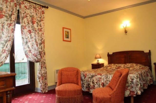 Aux Armes De France Hotel Ammerschwihr Buitenkant foto