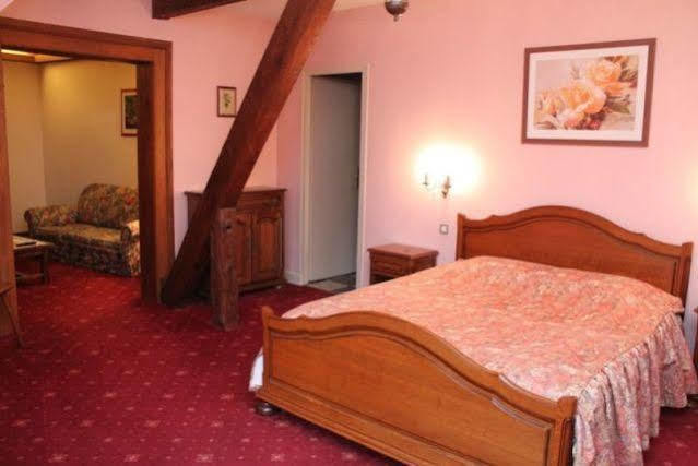 Aux Armes De France Hotel Ammerschwihr Buitenkant foto