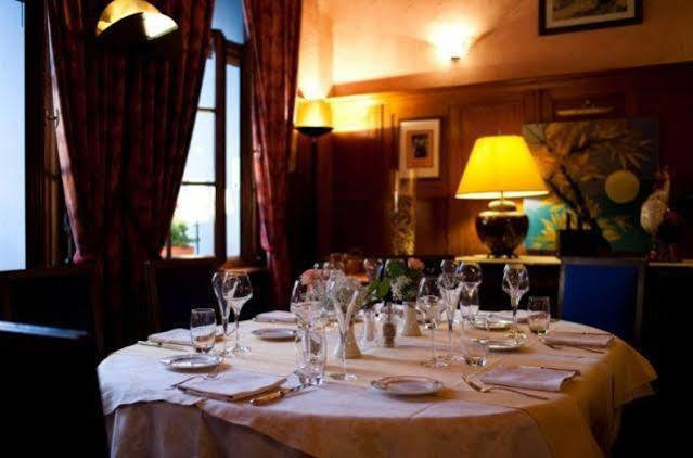 Aux Armes De France Hotel Ammerschwihr Buitenkant foto
